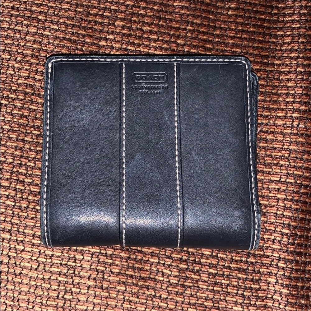 Women’s bifold coach wallet